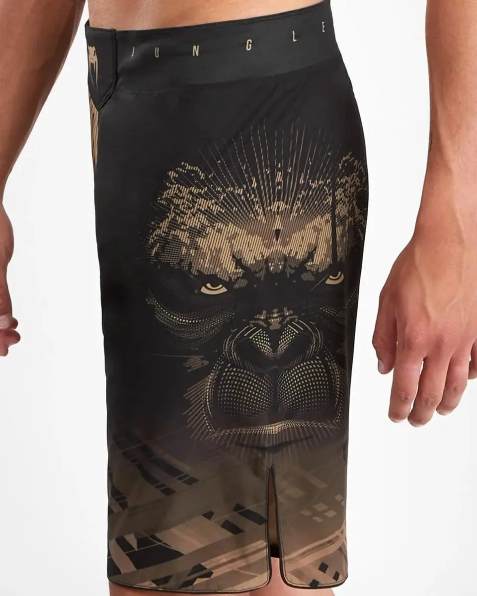 Venum Gorilla Jungle Fight Shorts - S - Zwart Zand