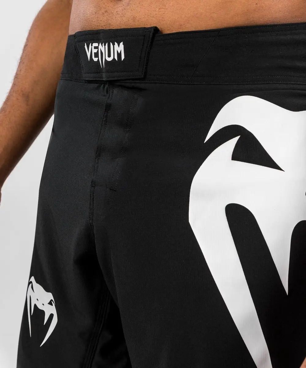 Venum Fightshorts Light 5.0 Short - L - Zwart/Wit