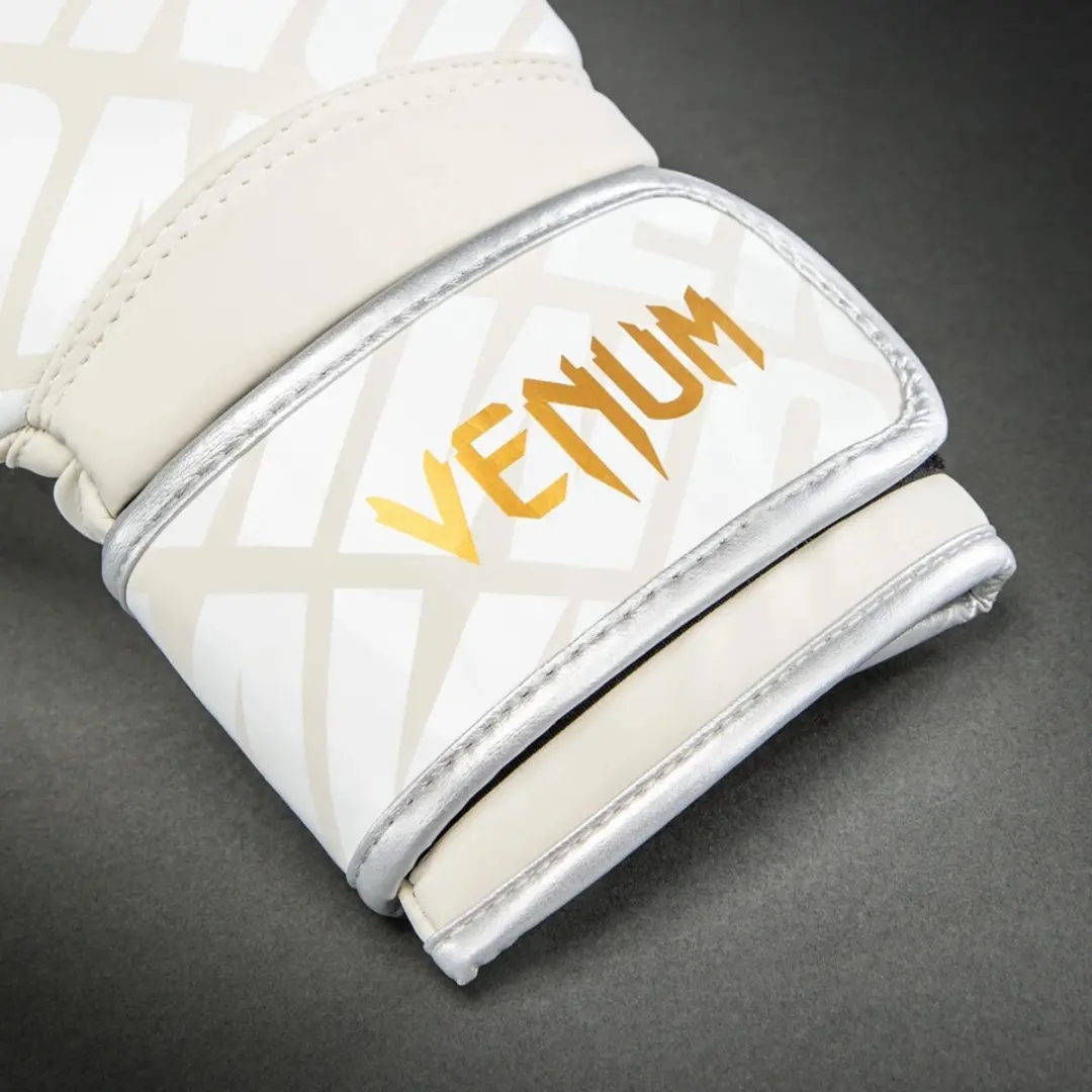 Venum Contender 1.5 XT 3D Bokshandschoenen 16oz - Licht Beige/Wit Crème