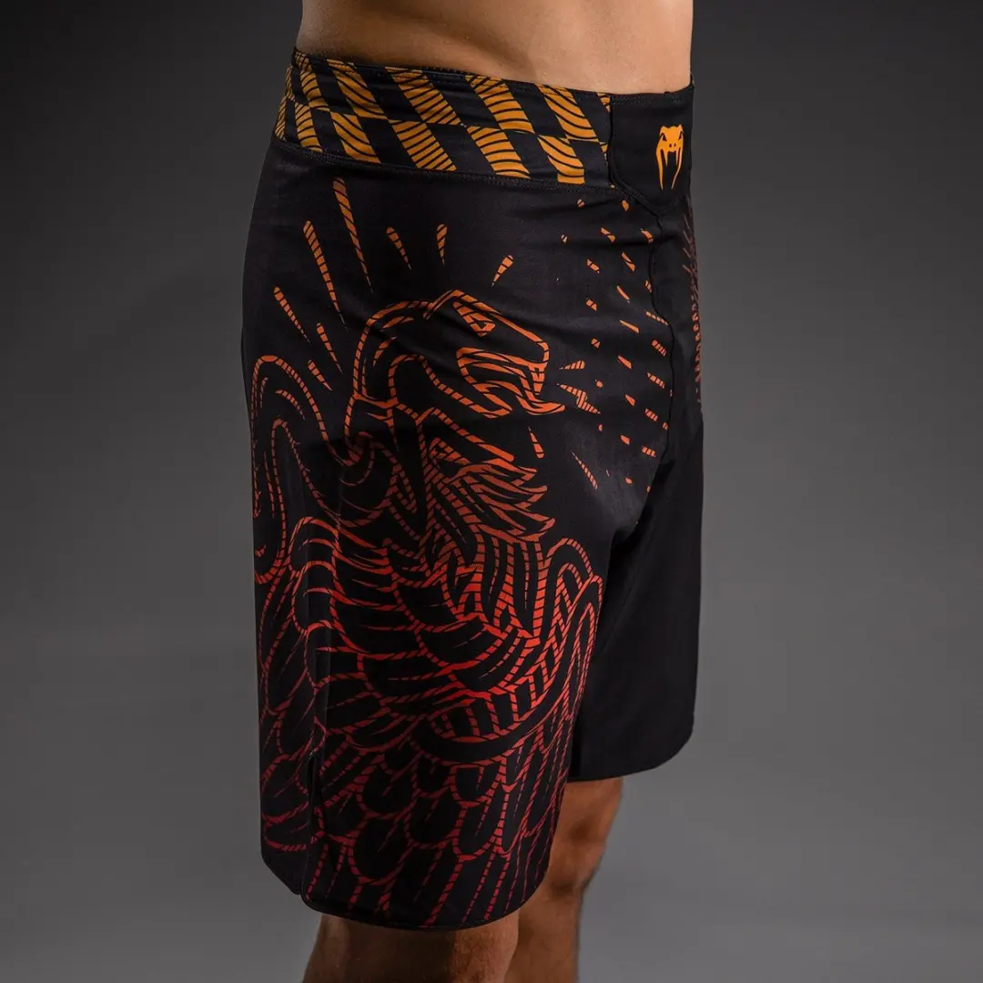 Venum Quetzal Fury Fightshorts M - Zwart/Fury Rood/Tangerijn