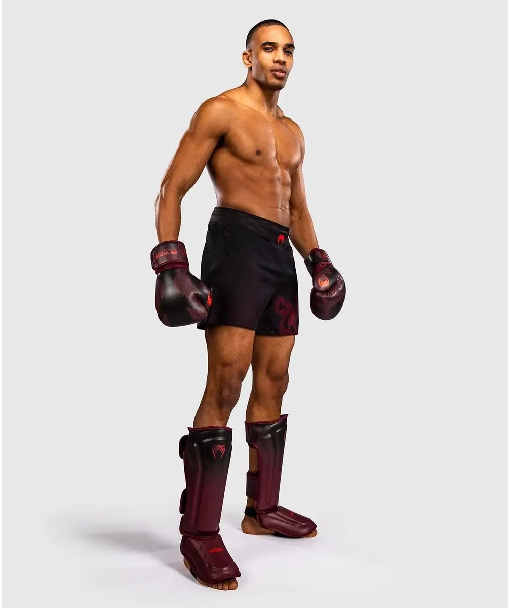 Venum Spectre Fightshorts - MMA/Kickboks Shorts L - Zwart/Rood