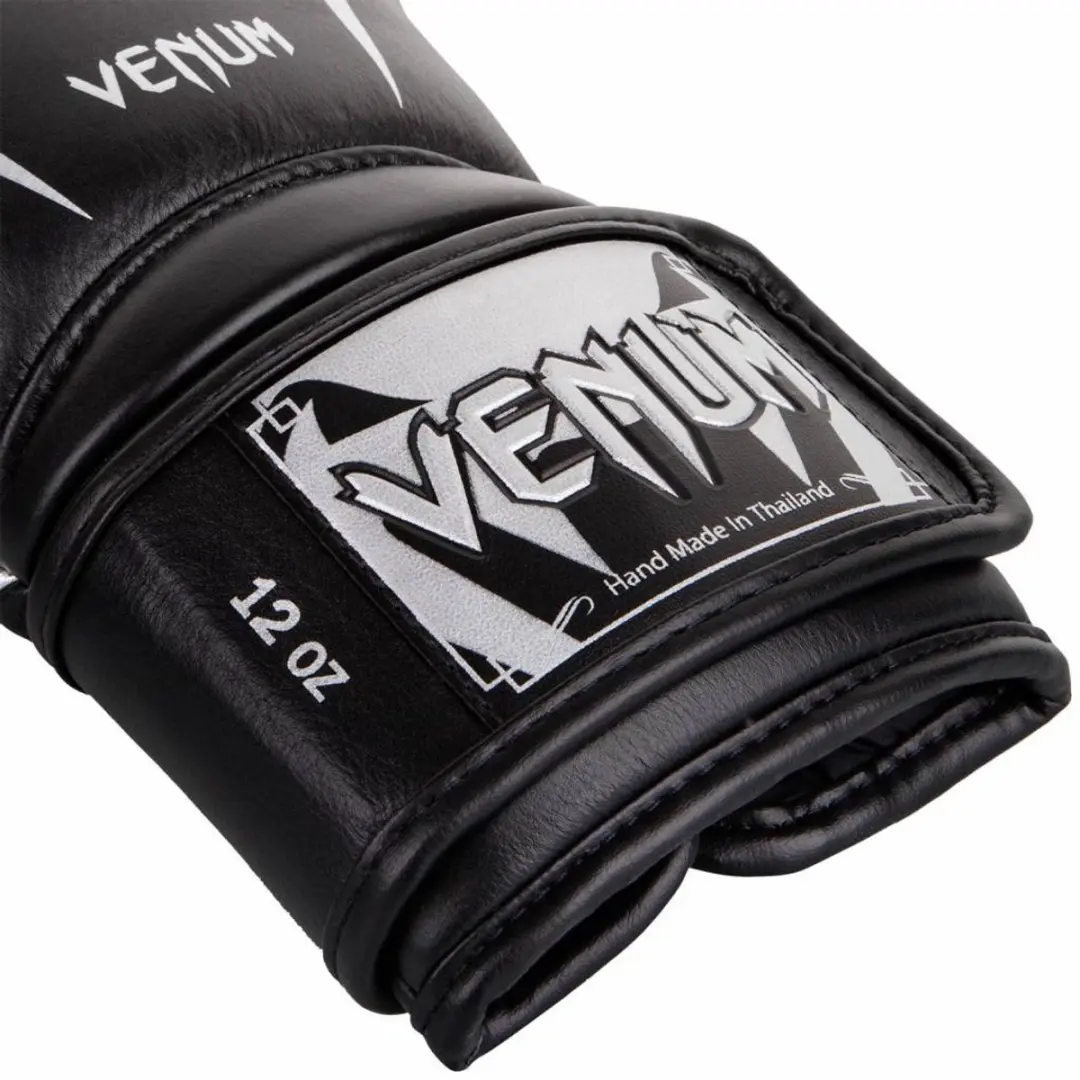 Venum Giant 3.0 Bokshandschoenen 14 oz - Zwart/Zilver