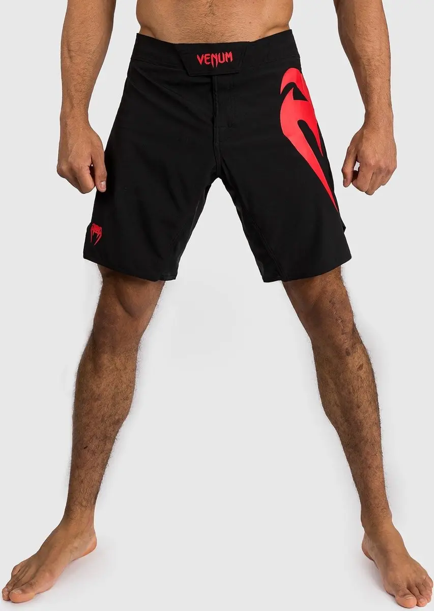 Venum Light 5.0 Fighshorts XXL - Zwart Rood