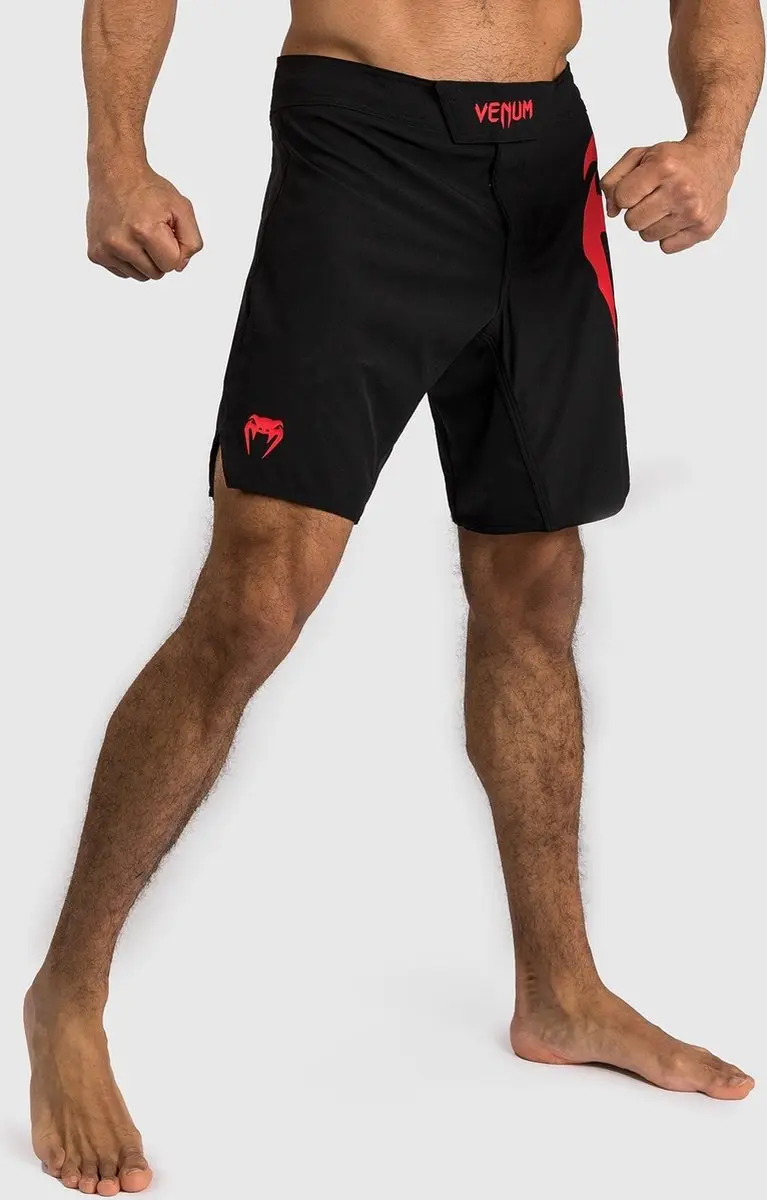 Venum Light 5.0 Fighshorts XXL - Zwart Rood