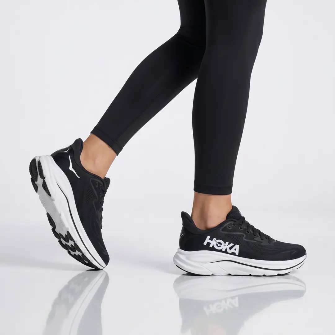 Hoka Clifton Sportschoenen Vrouwen 36 - Zwart/Wit