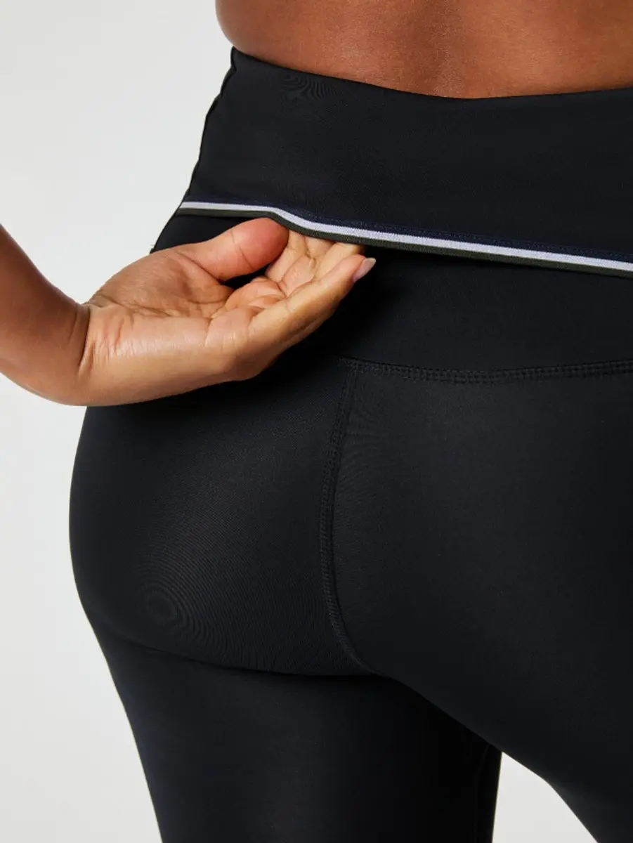Björn Borg Ace Pocket Tight Dames Short - Maat L - Zwart