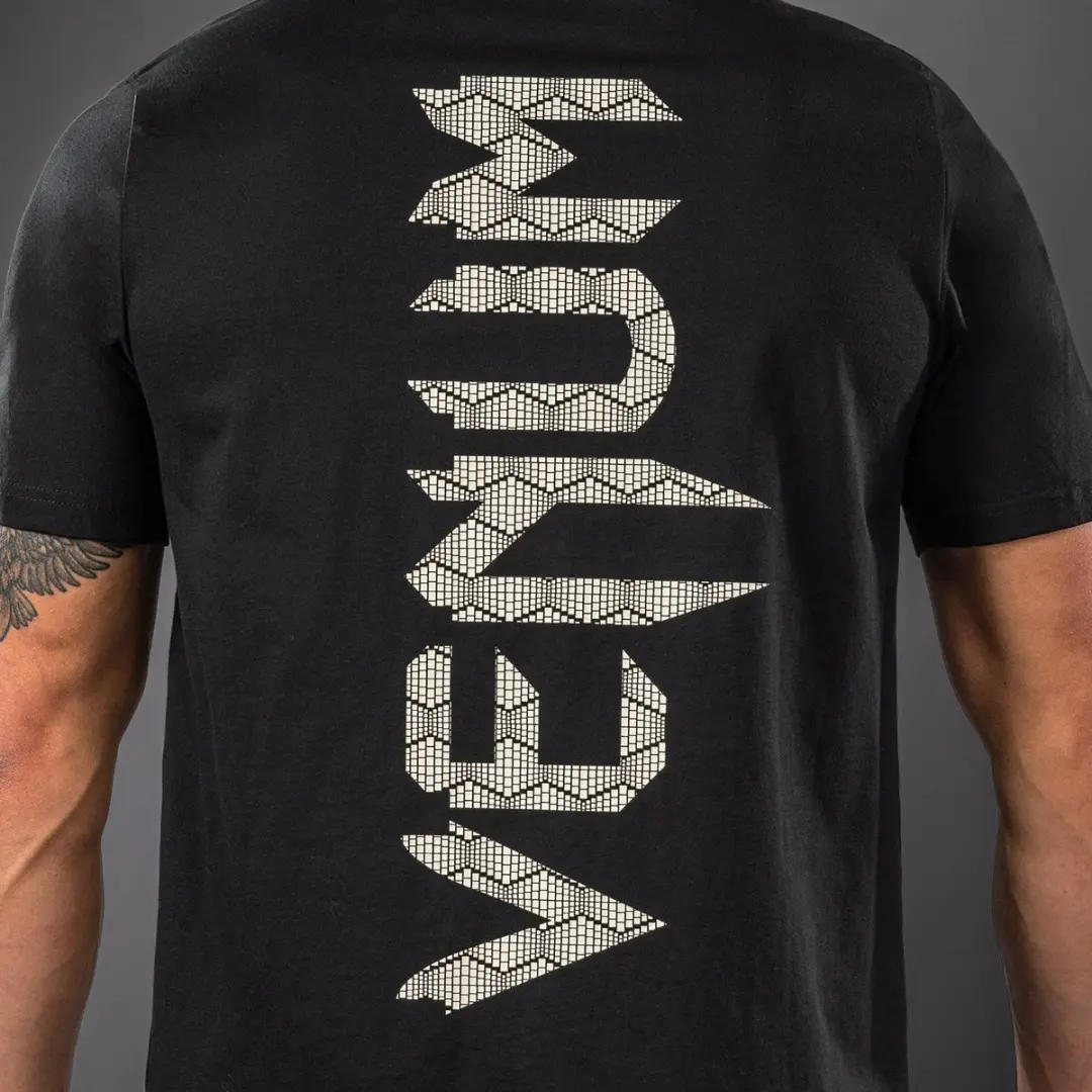 Venum Naga T-Shirt - Zwart - M