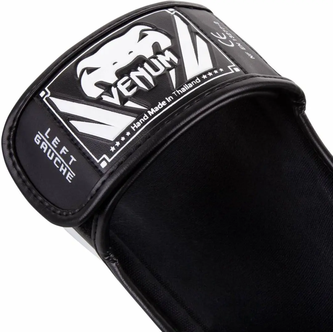 Venum Elite Kickboks Scheenbeschermers M - Zwart/Wit