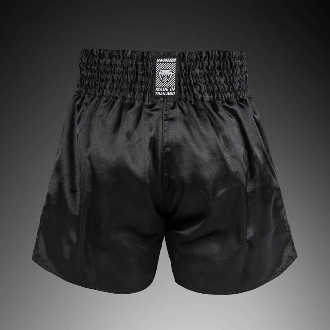Venum Classic Evo Muay Thai Shorts L - Zwart/Wit