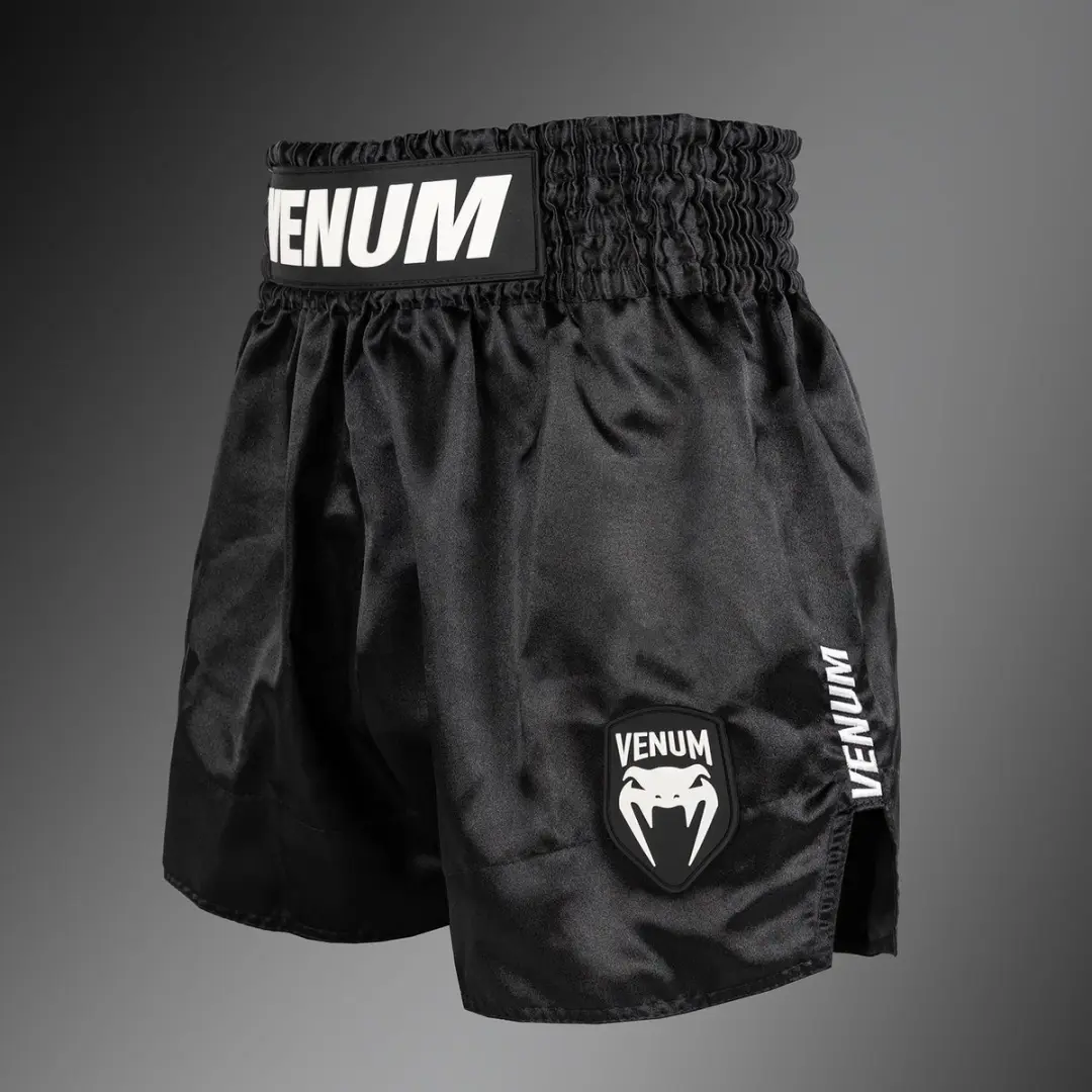 Venum Classic Evo Muay Thai Shorts L - Zwart/Wit