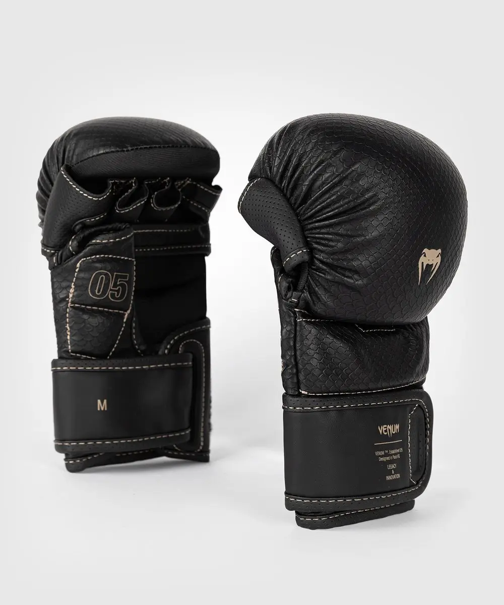 Venum Impact Evo MMA Sparring Handschoenen 6 oz - Zwart S