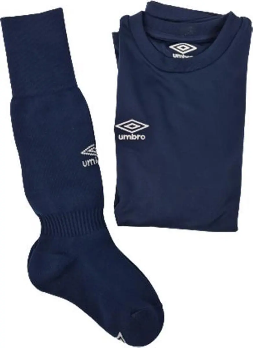Umbro Teamwear Set T-shirt Sokken 146