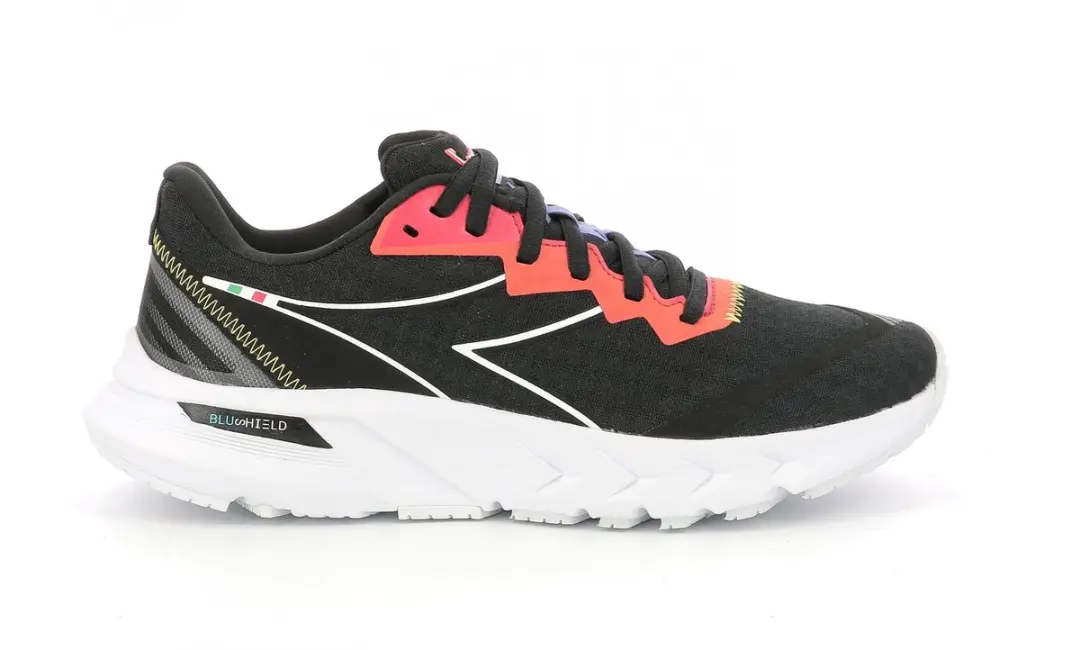 Diadora Mythos Blushield Volo 2 Loopschoenen