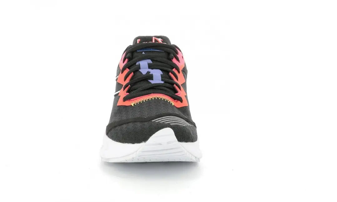 Diadora Mythos Blushield Volo 2 Loopschoenen - 37 - Zwart/Wit/Orange