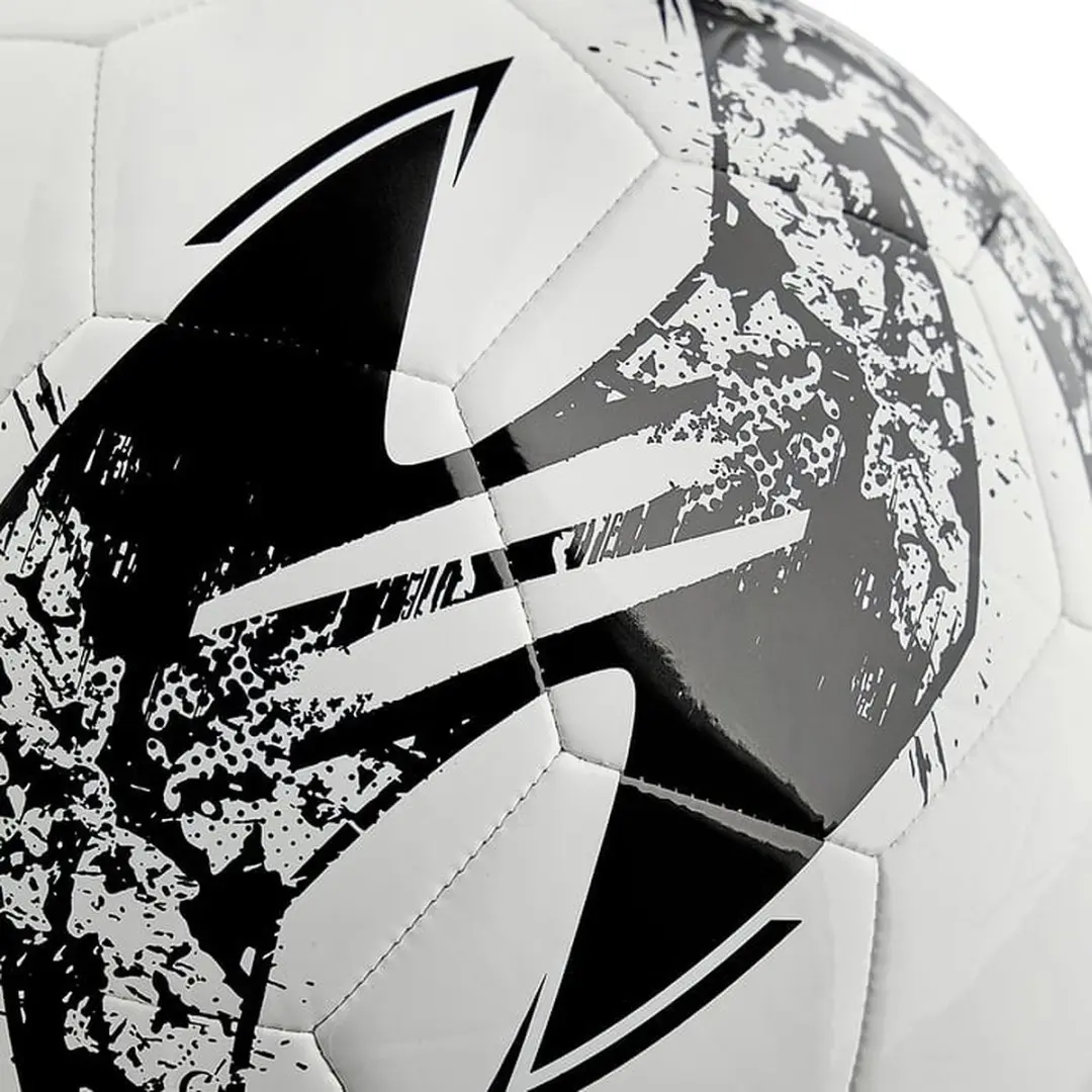 Macron Degree XI Trainingsbal Maat 4 - Wit/Zwart