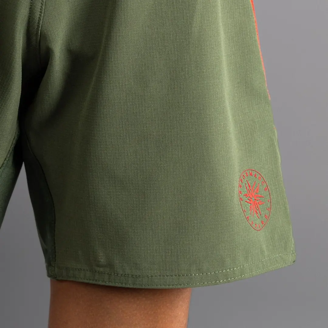 Venum Light Kids Fight Shorts 164 - Khaki