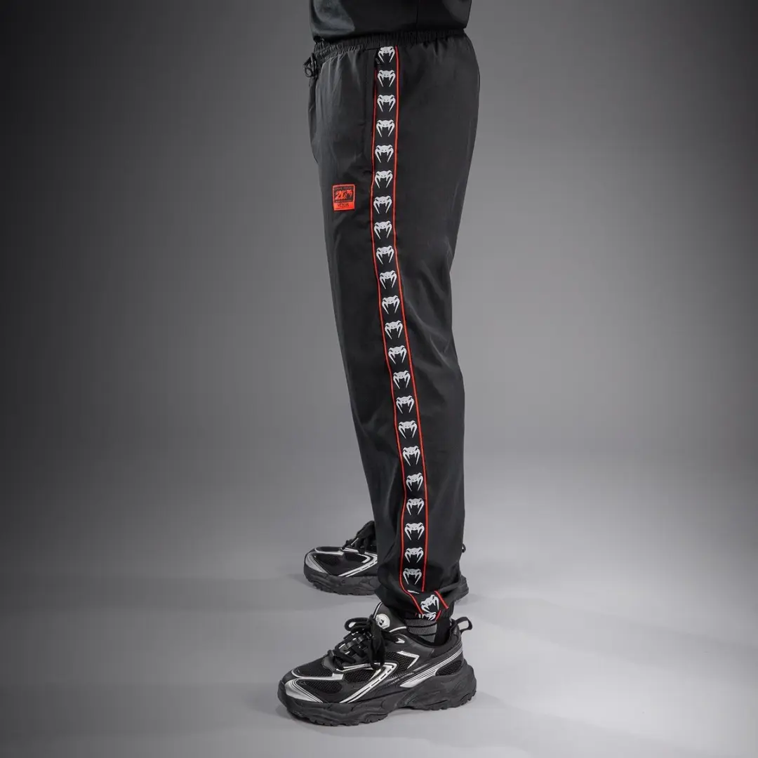 Venum 20th Anniversary Joggingbroek L - Zwart/Rood