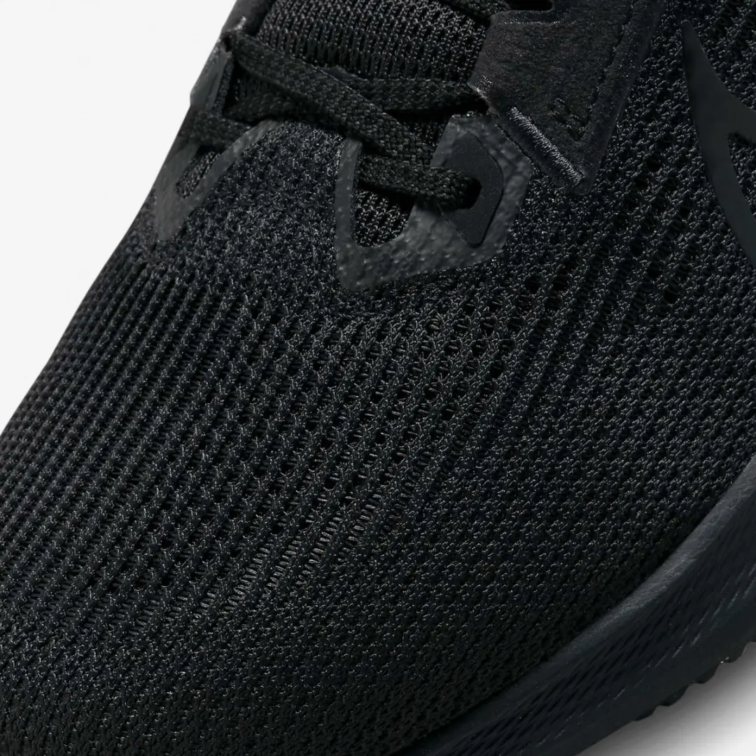 Nike Air Zoom Pegasus 40 Sportschoenen - Maat 43
