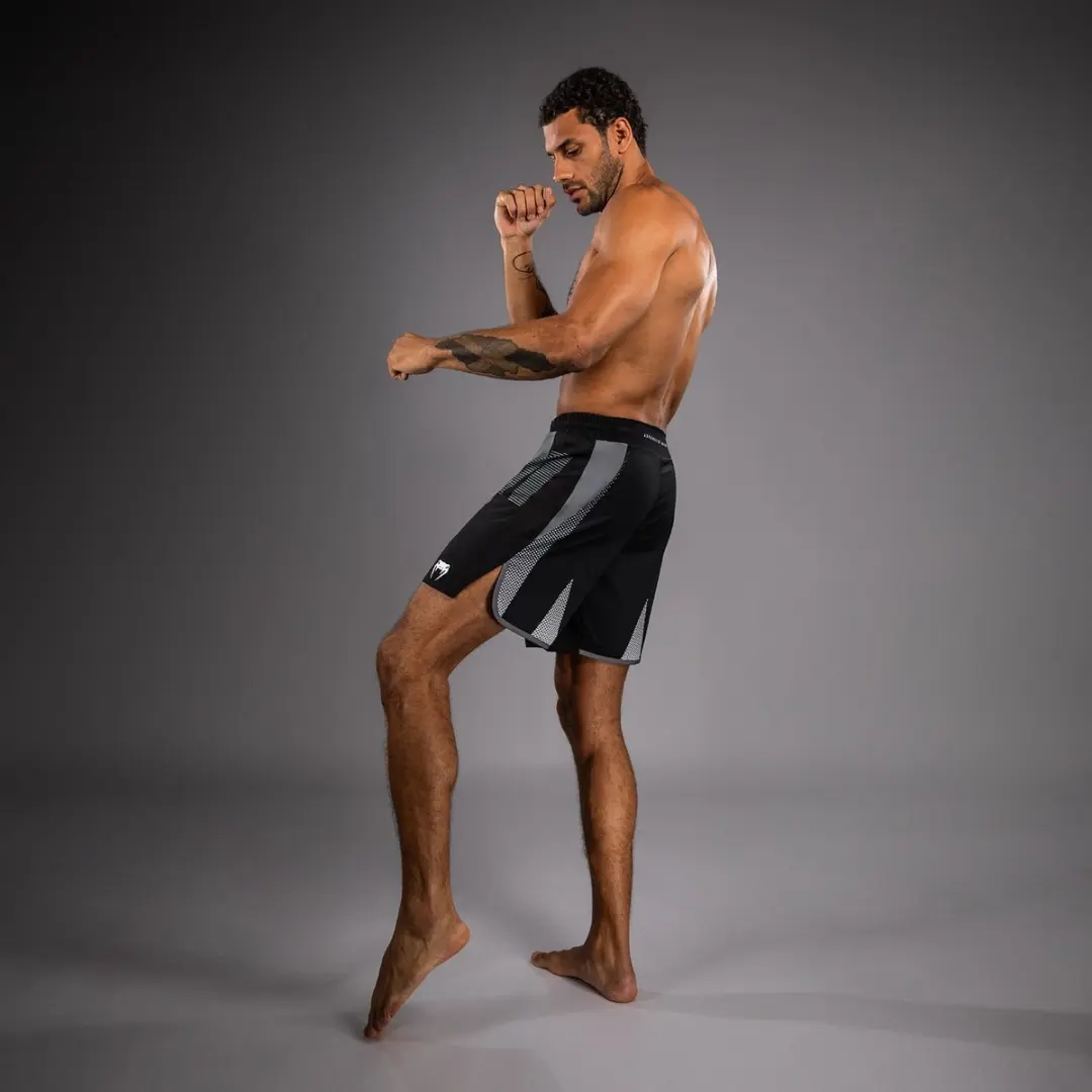 Venum Adrenaline Fightshorts - L - Zwart/Zilver/Grijs