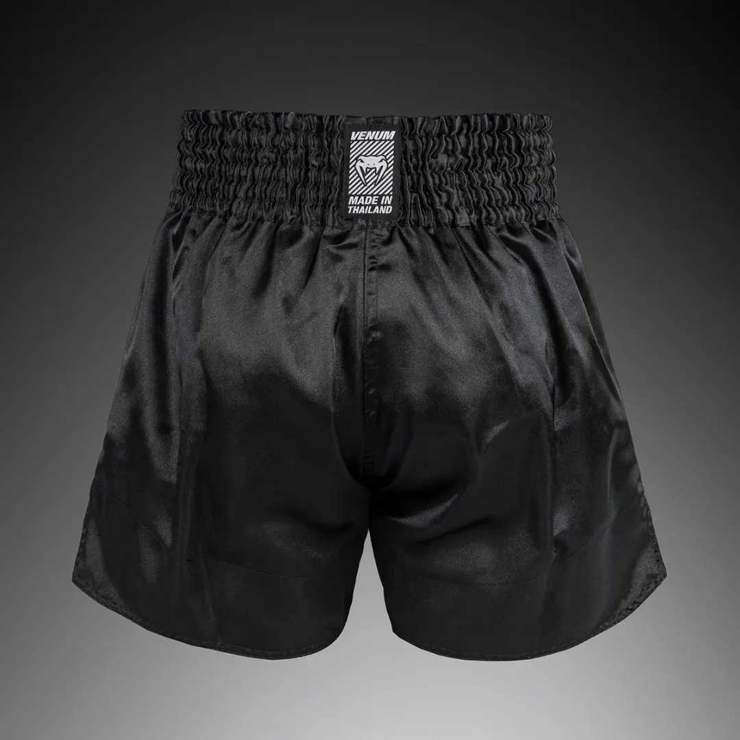Venum Classic Evo Muay Thai Shorts - Zwart/Wit S
