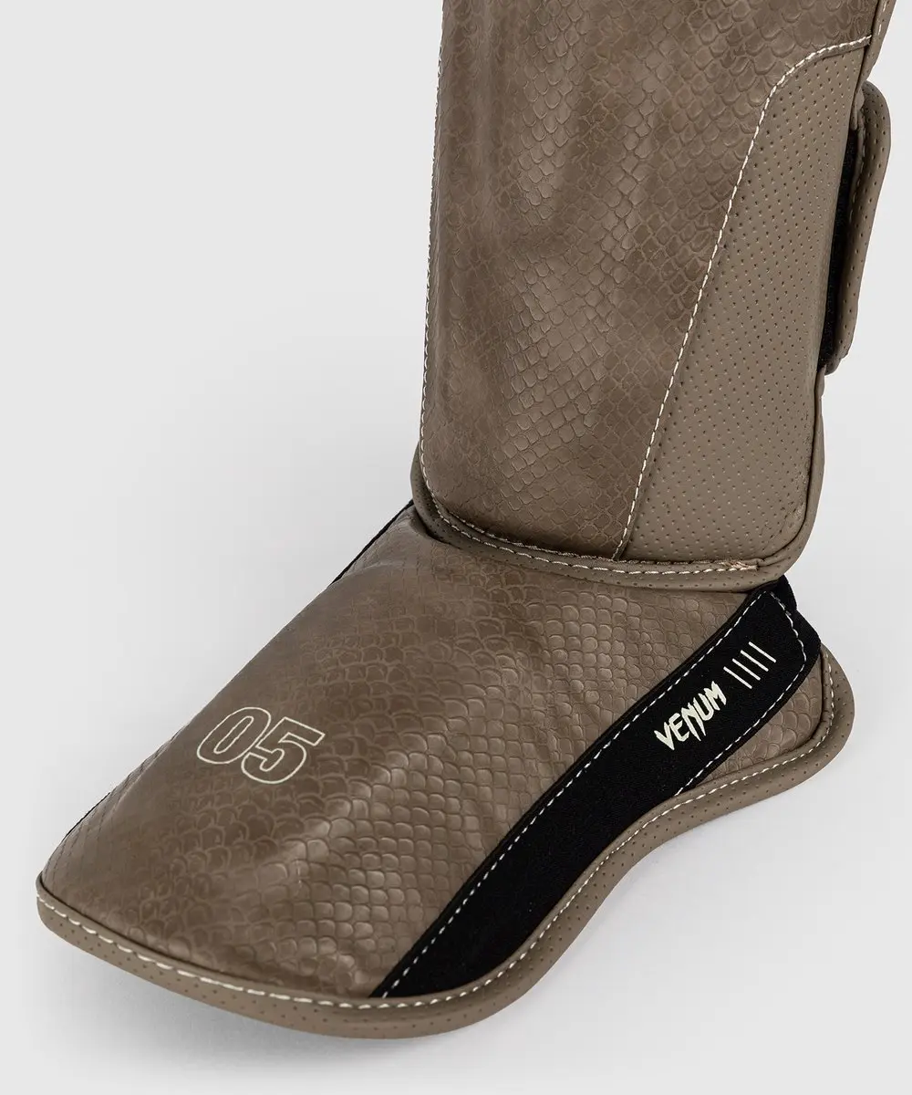 Venum Impact Evo Scales Scheenbeschermers - M