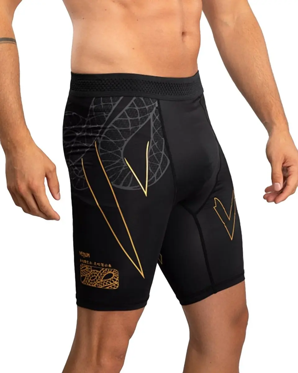 Venum Serpenti Vale Tudo Shorts S - Zwart/Zilver/Goud