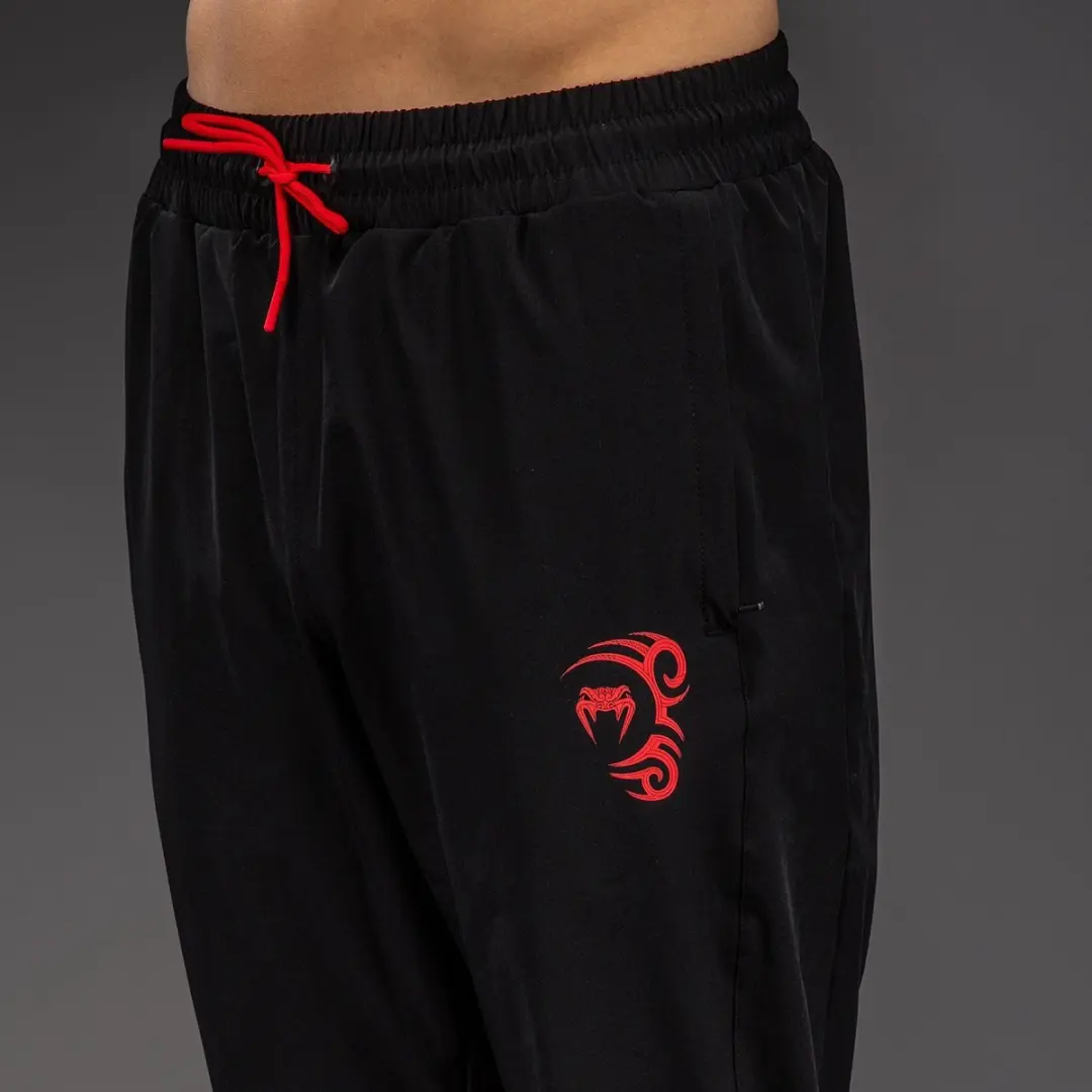 Venum x Mike Tyson Tiger Joggingbroek - XL - Diepzwart/Rood