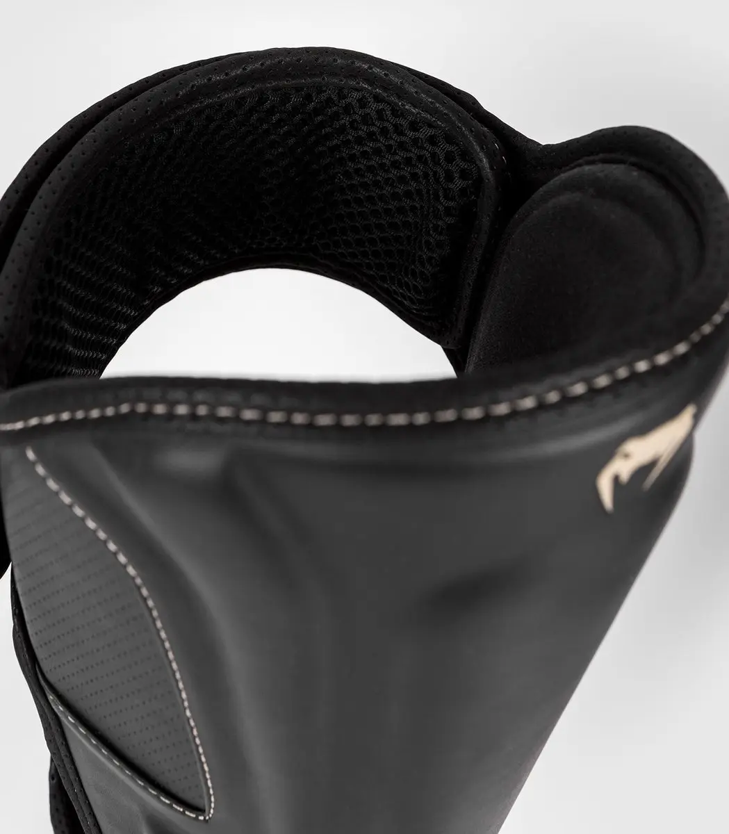 Venum Impact Evo Scheenbeschermers XL - Zwart