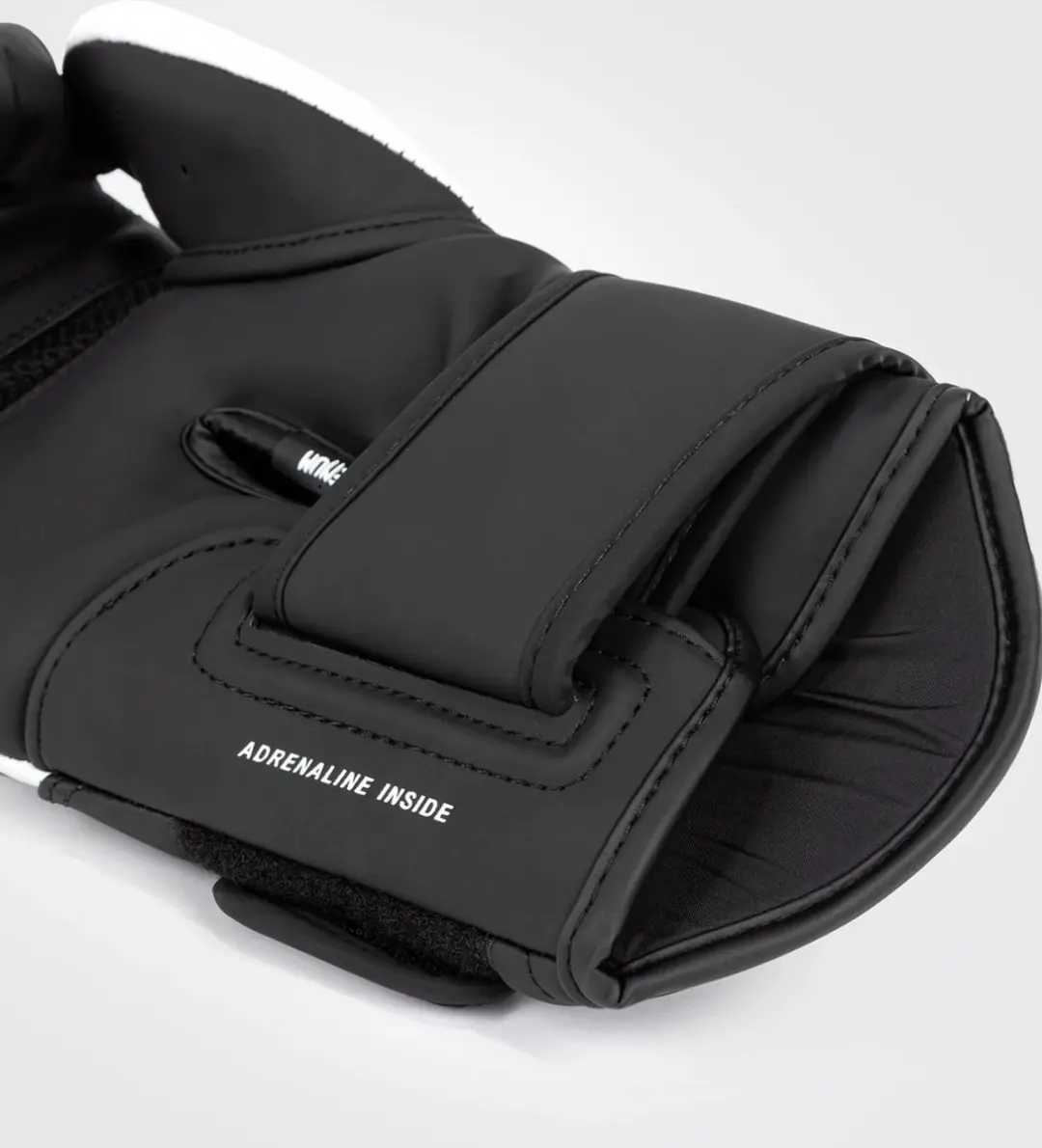 Venum Challenger 4.0 Bokshandschoenen 10oz - Black/White