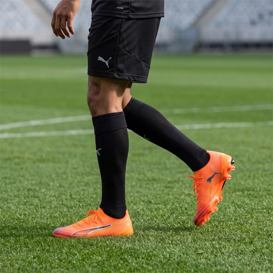 PUMA Ultra 6 Ultimate AG Voetbalschoenen - Oranje - Maat 48