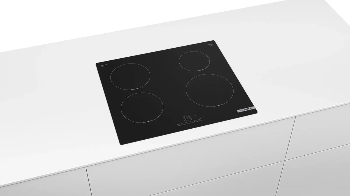 Bosch PUE611BB5D - Serie 4 - Inbouw Inductiekookplaat - 60 cm - Power Boost: tot wel 35% meer vermogen - Touch Select: selecteer makkelijk je gewenste kookzone en vermogensstand
