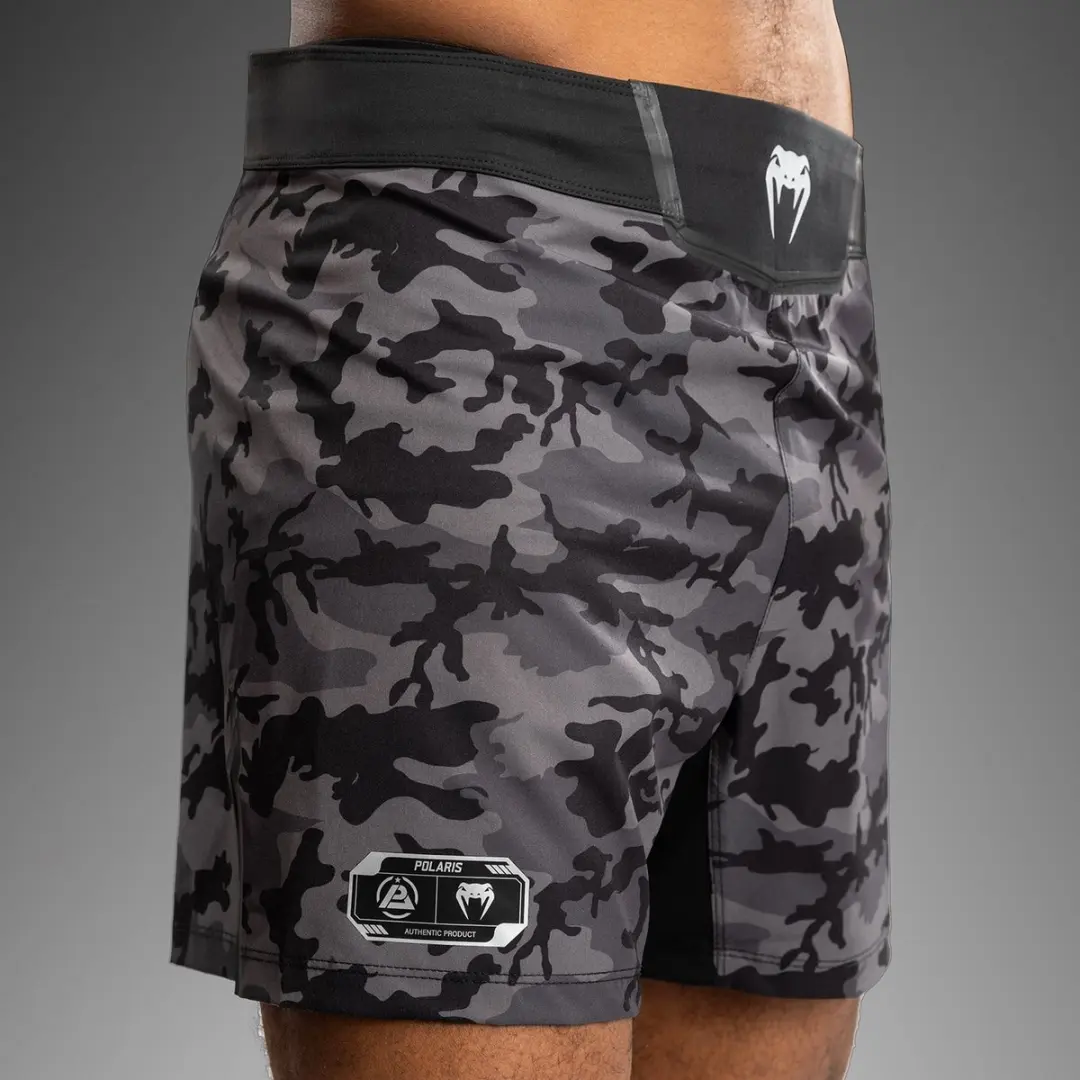 Venum X Polaris Fightshorts - M - Zwart Camo Stormgrijs