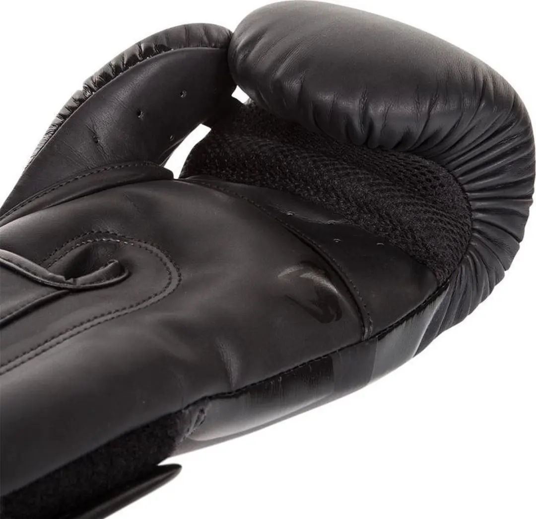 Venum Elite Bokshandschoenen 10 OZ - Zwart