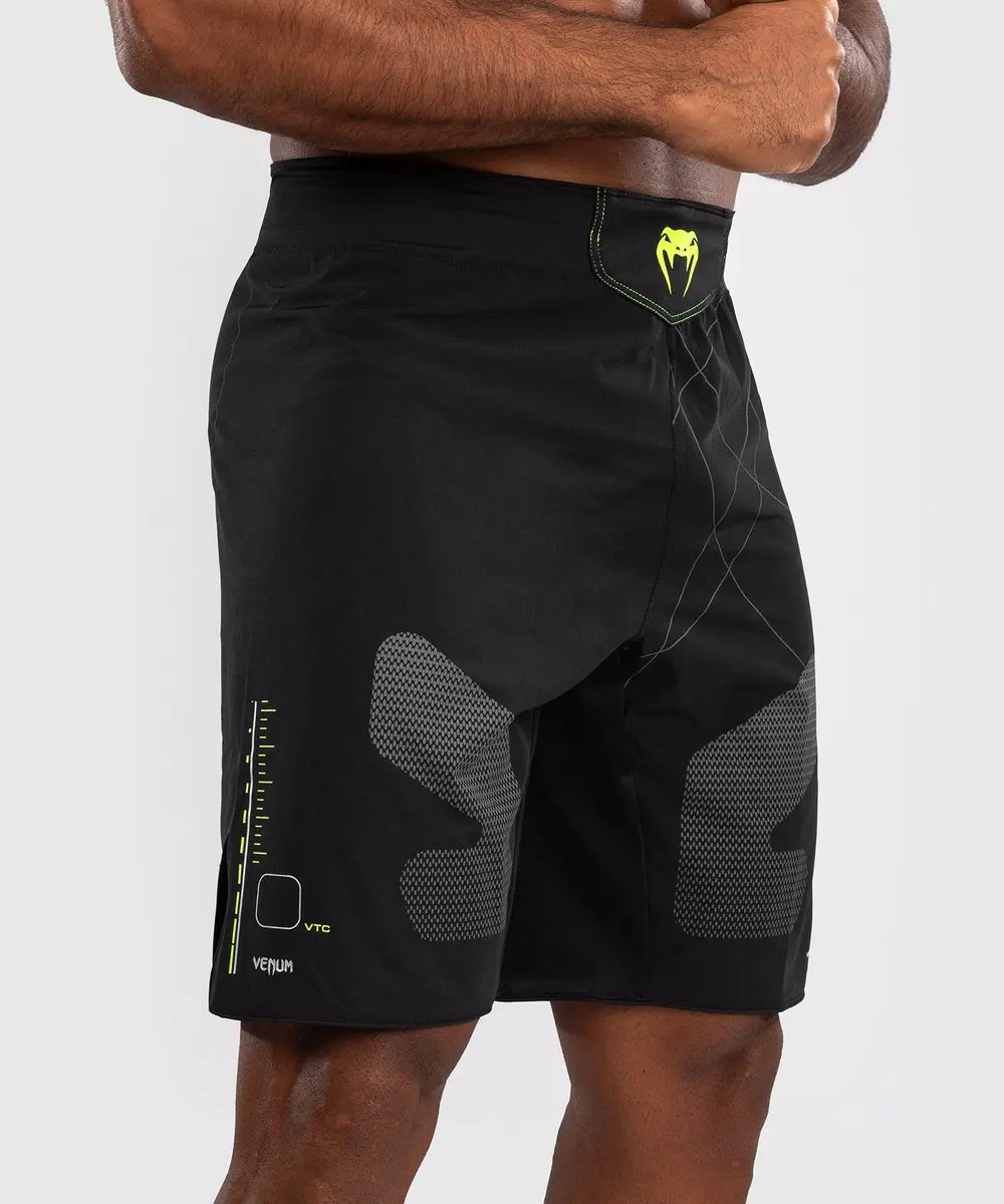 Venum Training Camp 4.0 FightShort - L - Zwart Neo Groen