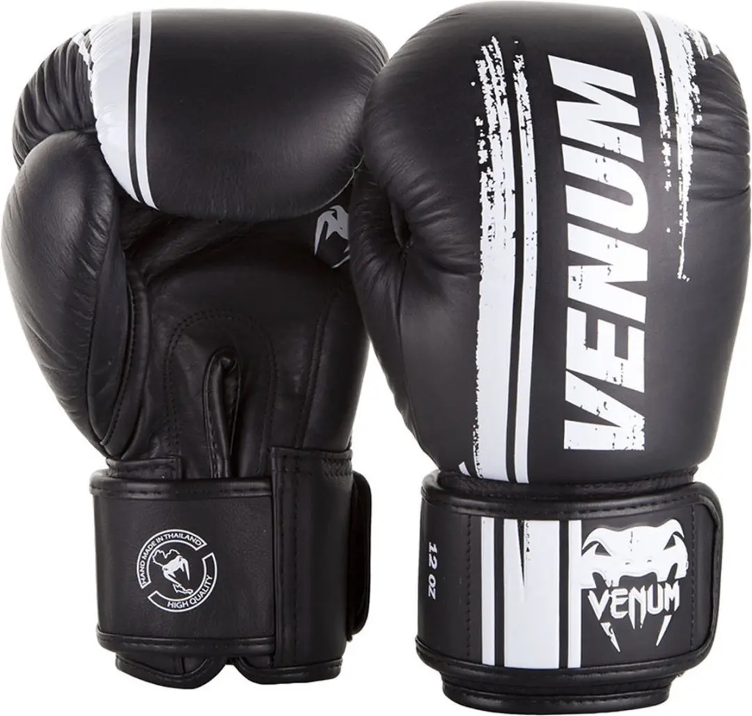 Venum Bangkok Spirit Muay Thai Bokshandschoenen 10 oz - Zwart