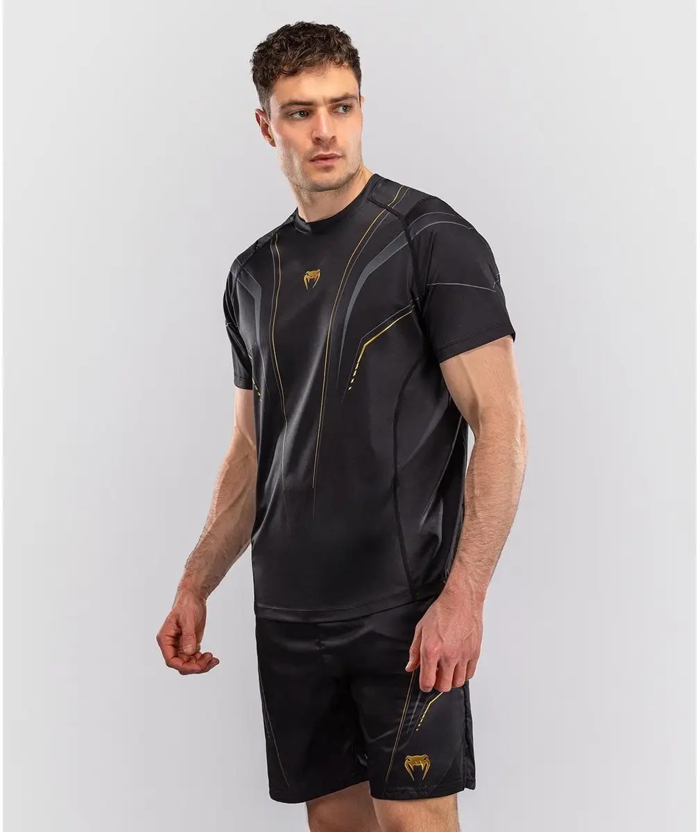 Venum Streamline Dry Tech T-shirt Zwart/Goud - XL