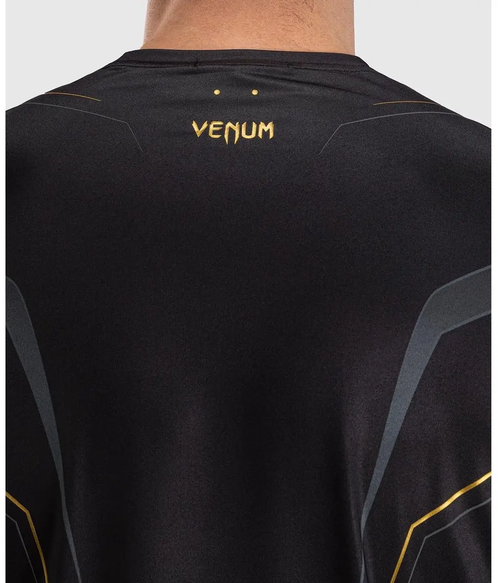 Venum Streamline Dry Tech T-shirt Zwart/Goud - XL