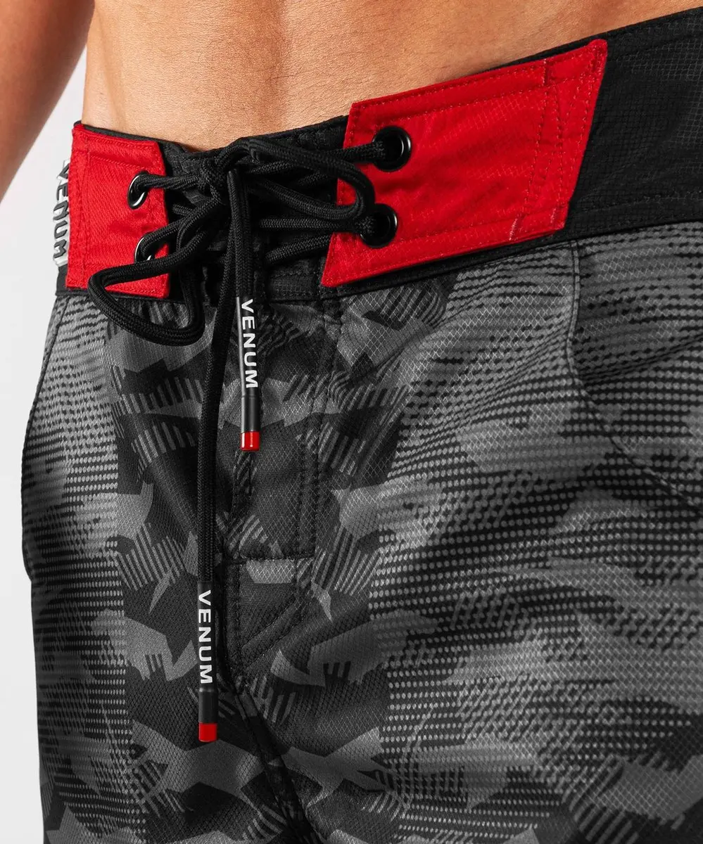 Venum Trooper Training Boardshort - XS - Zwart/Rood