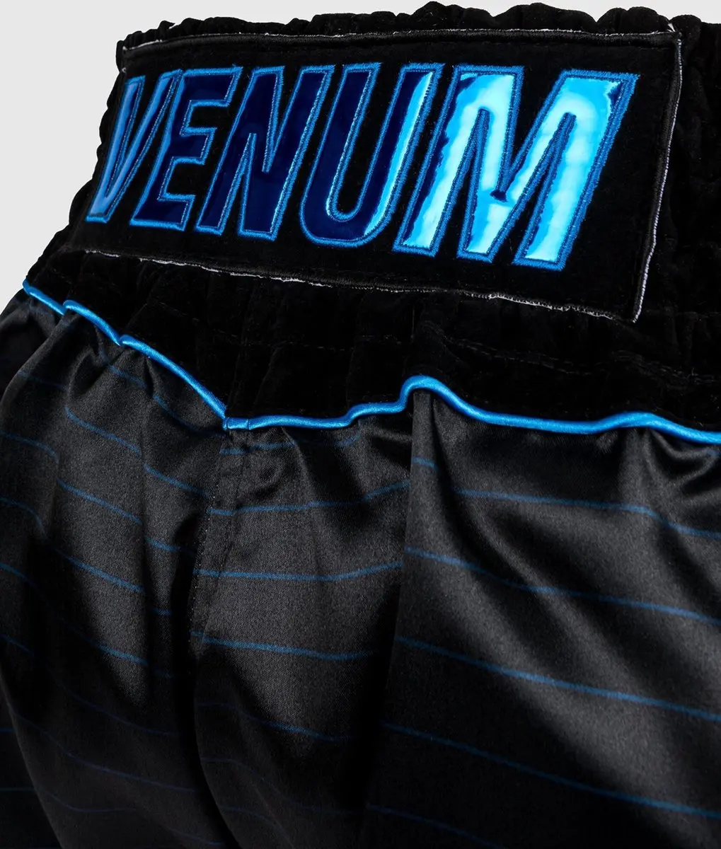Venum Muay Thai Attack Shorts M - Zwart/Blauw