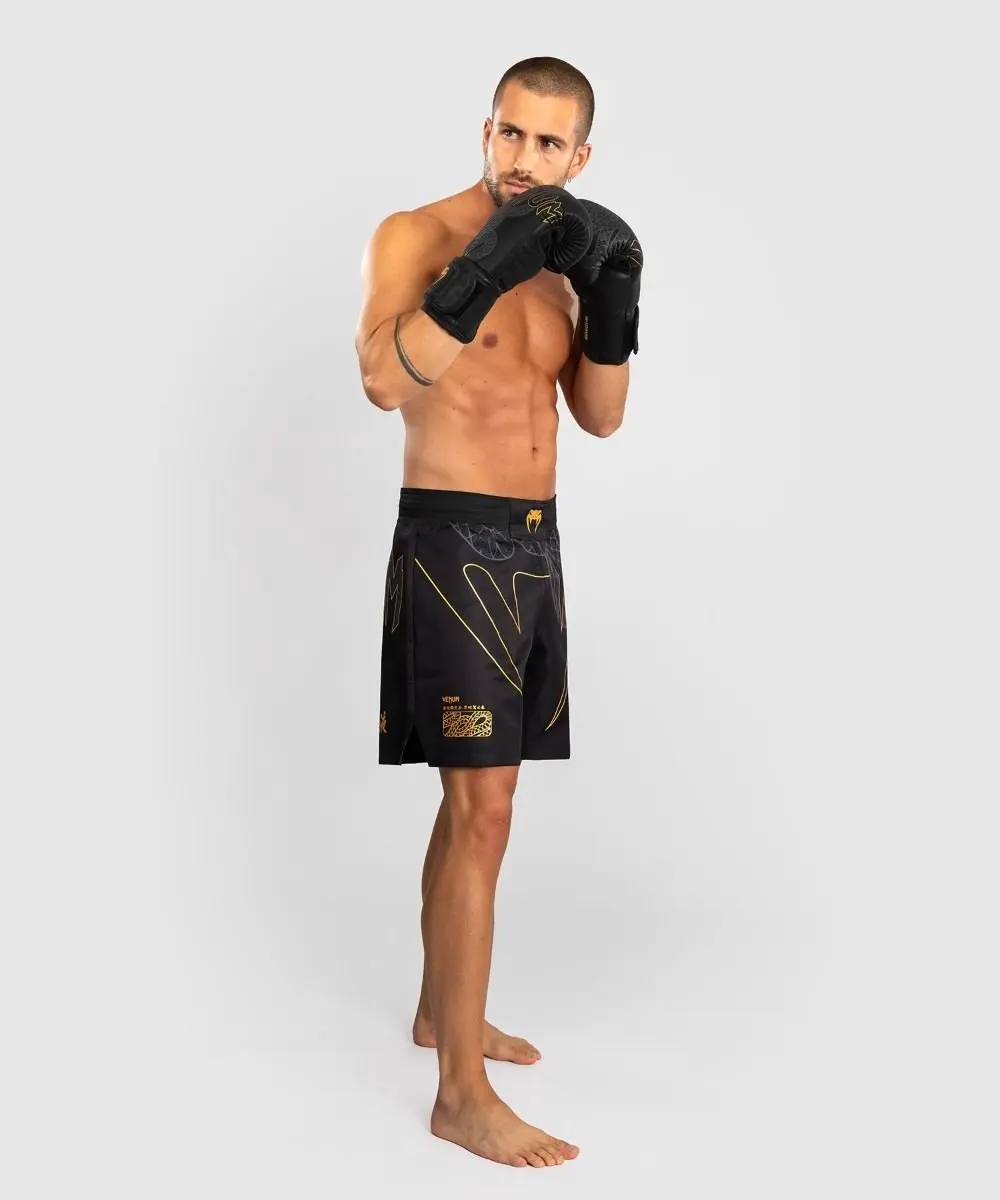 Venum Serpenti Fightshorts XXL - Zwart/Zilver/Goud