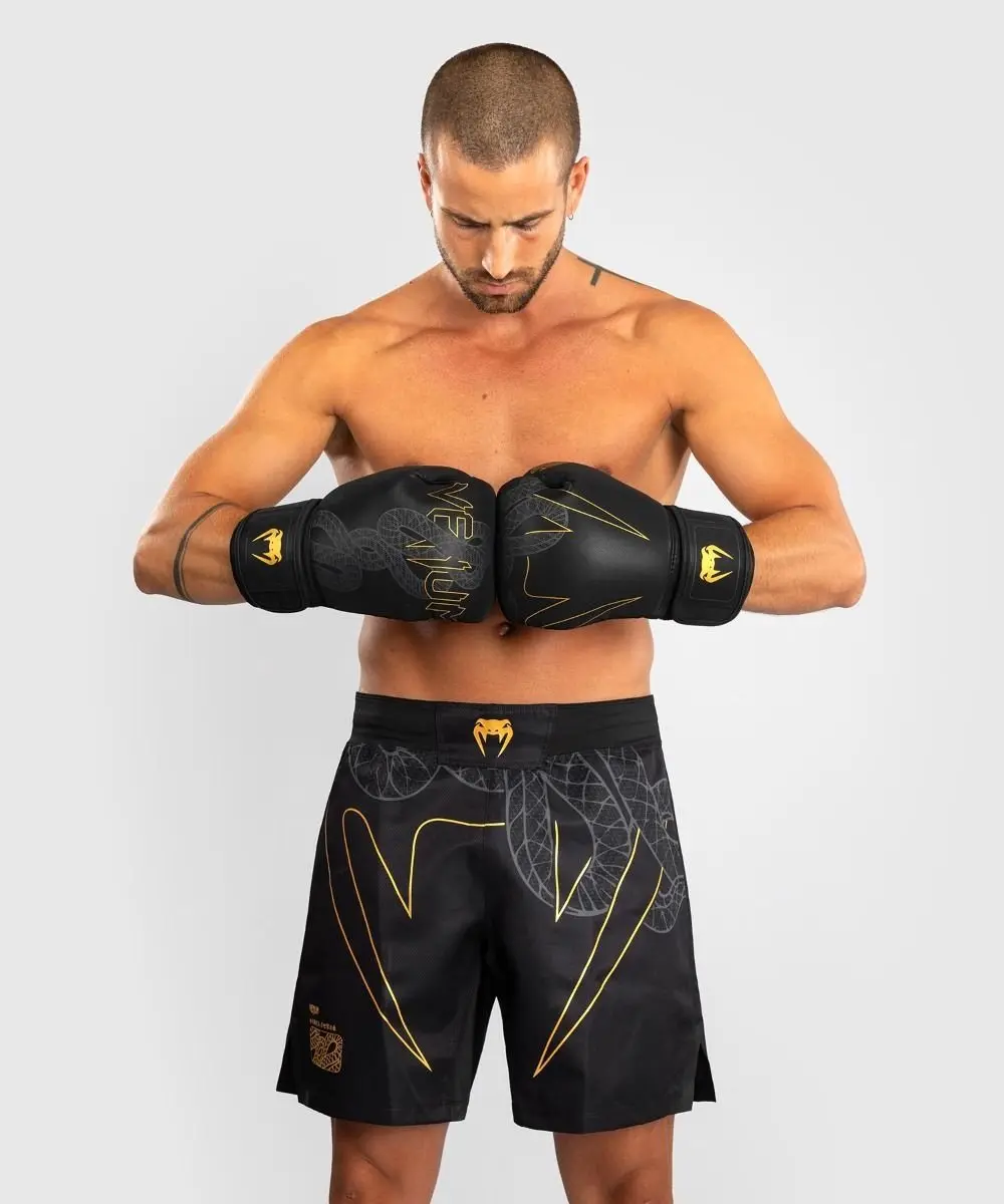 Venum Serpenti Fightshorts XXL - Zwart/Zilver/Goud