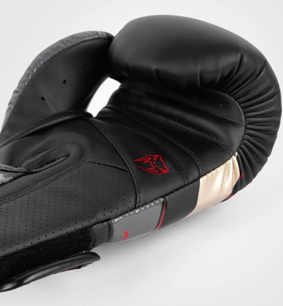 Venum Elite Evo Bokshandschoenen 16 oz - Zwart/Goud/Rood
