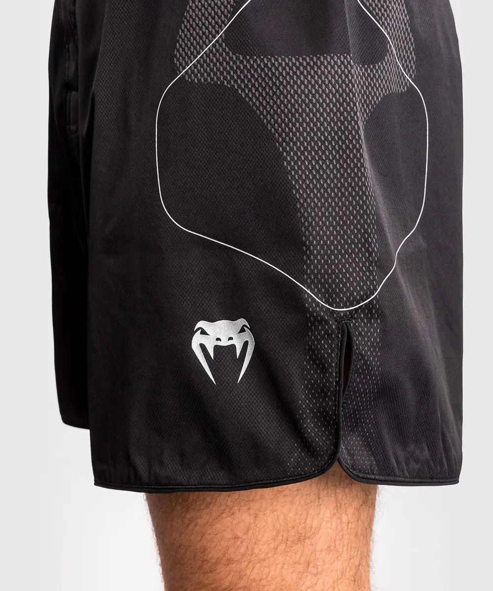 Venum Nexus Fightshorts M - Zwart Zilver