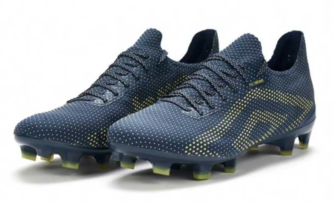 Umbro Velocita Matrix Pro FG Voetbalschoenen - Blauw - EU 44