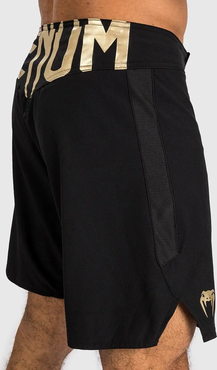 Venum Fight Shorts Light 5.0 XS - Zwart Goud