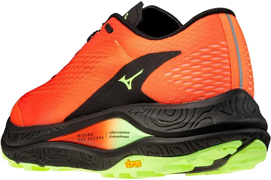 Mizuno Neo Accera Trailschoenen - 38.5 - Orange/Lime Pulp/Black
