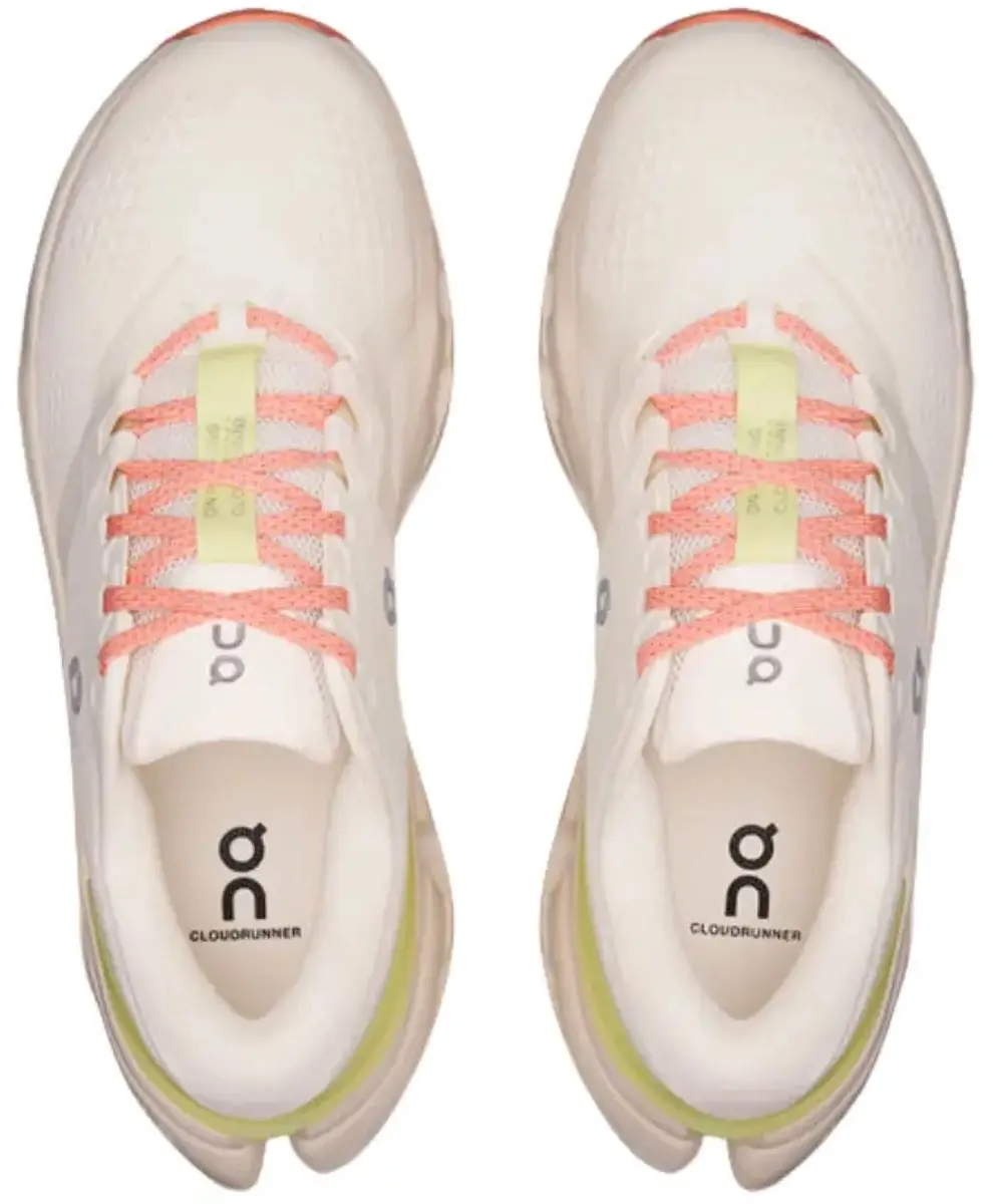 ON Running Cloudrunner 3 Hardloopschoenen - EU 40 - Beige