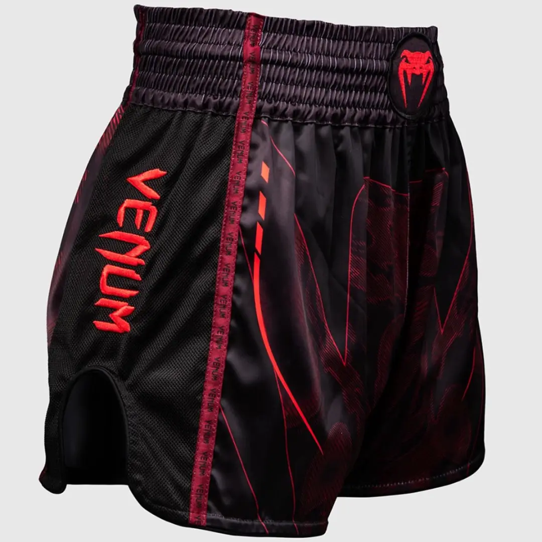 Venum Spectre Muay Thai Shorts L - Zwart/Rood