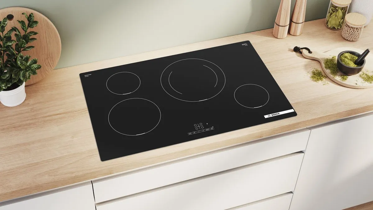Bosch Serie 4 PIE811BB5E Inductiekookplaat 80cm - Zwart