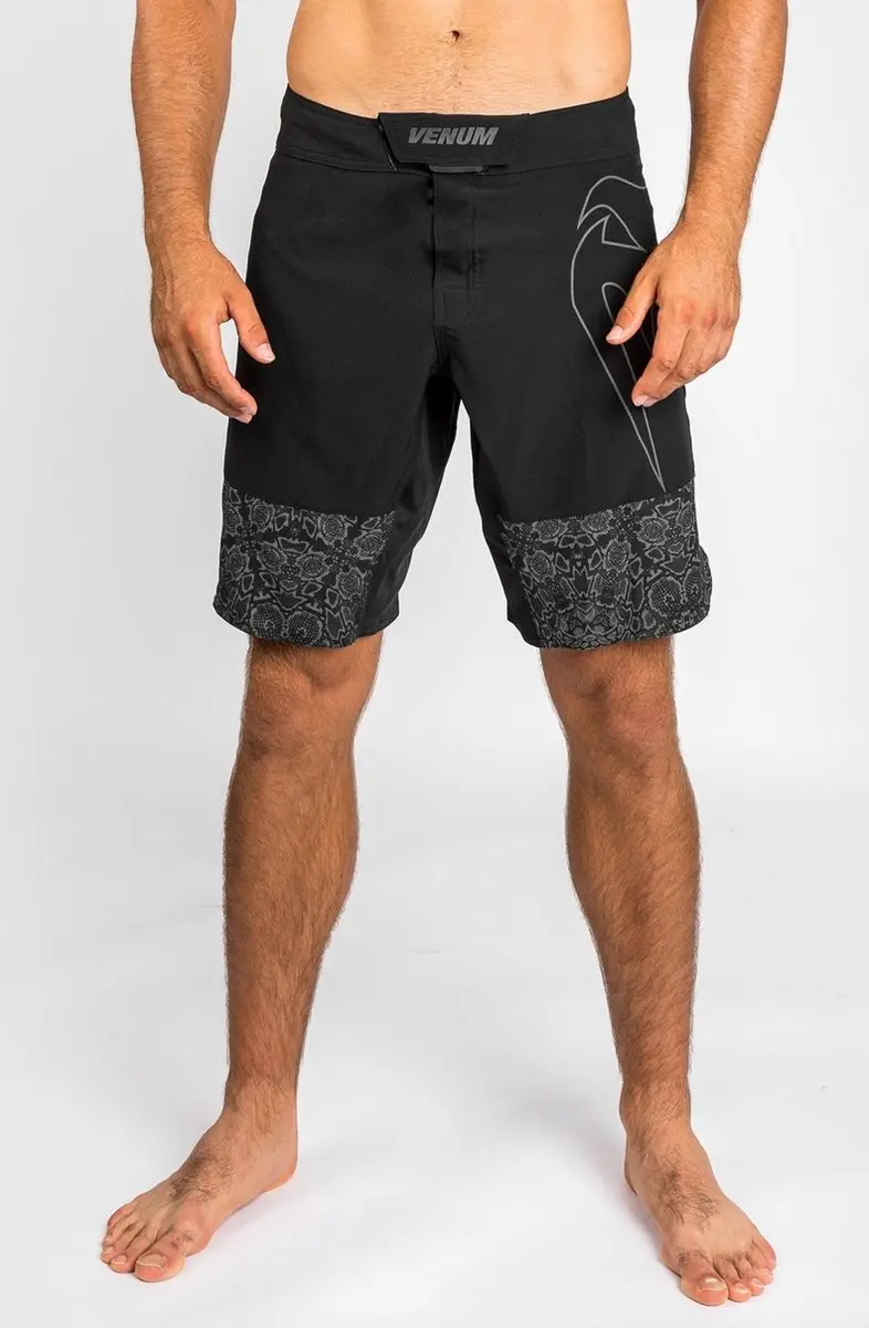 Venum Fightshort Light 4.0 XXL - Zwart - afbeelding 6 van 6